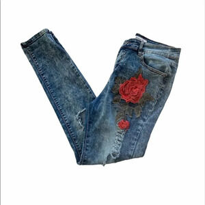 Between Us Rose Embellished‎ Distressed Jeans 9